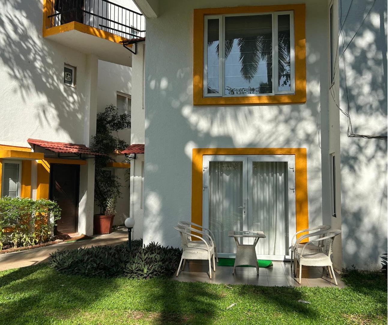 Jungle Hut-Annabelle'S Beach Apartments At Bernard Simao,Calangute,Goa كاندولِم المظهر الخارجي الصورة